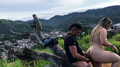 Colombian mature, arrives at the hill so my friend can fill her with milk