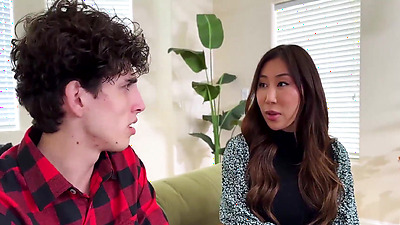 Stepmom's Sex Ed: Nicole Schools Dylan in Pleasure