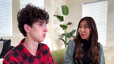 Stepmom's Sex Ed: Nicole Schools Dylan in Pleasure