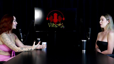 Blonde demonstrates her blowjob, shows her beautiful breasts after saying she was in the middle of a jealous couple at the motel and there is a lot of prejudice in the countryside - Milena Moreau