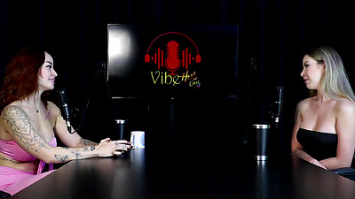 Blonde demonstrates her blowjob, shows her beautiful breasts after saying she was in the middle of a jealous couple at the motel and there is a lot of prejudice in the countryside - Milena Moreau