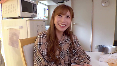 A lovely cock is presented to a beautiful mother who is tired from daily housework! A curved BODY with super beautiful skin! Part1