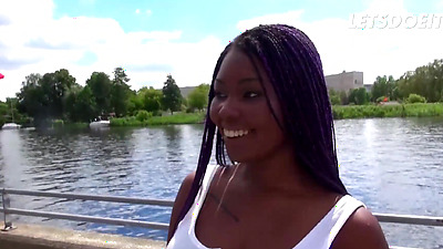 Ebony Goddess Sunny Star Hops In The Bus For Some White Meat - LETSDOEIT