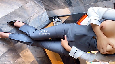 淫荡女教师放学不回家？勾引同事去狠狠玩弄她的小穴！（微剧情）