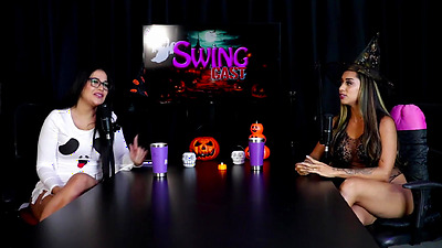 Size doesn't matter, he told us about his life as an exhibitionist, and his favorite places to have sex are... - Casal Fada Prazeres (SHEER/RED) Halloween