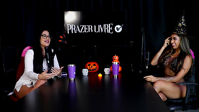 Size doesn't matter, he told us about his life as an exhibitionist, and his favorite places to have sex are... - Casal Fada Prazeres (SHEER/RED) Halloween