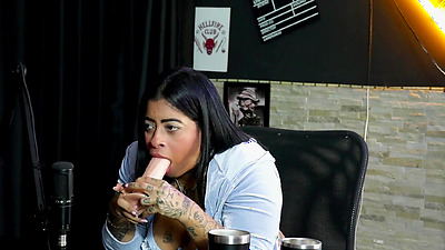 Slutty brunette shows what her blowjob is like, gets naked showing her arse after saying she once attended a party with politicians and showing her moan - Marcelly Melo (SHEER/RED)