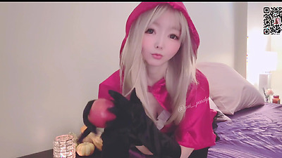 Halloween Treat: Big Booby Red Riding Hood Sits On Your Face & Got Cumshot On My Face