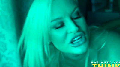 Hot Butt Hollywood & Julie Cash - BBC Threeway - Hollywood Cash