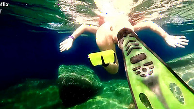 Hot Amateur Hairy Milf Underwater With Plug In Butthole