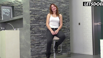 Bubble Arse Girl Eva Berger Sloppy Deepthroat & Extreme Anal Fuck After Interview - HER LIMIT