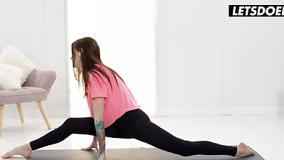 Busty Teen Ariana Shine Tries Yoga Sex With Her Boyfriend - WHITEBOXXX