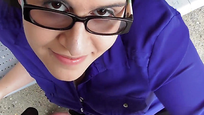 British Teen Risks Being Caught Giving Handjob In Public