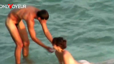 Beach Voyeur. She wanted to swallow, but got just body cumshot. Very hot couple beach sex!