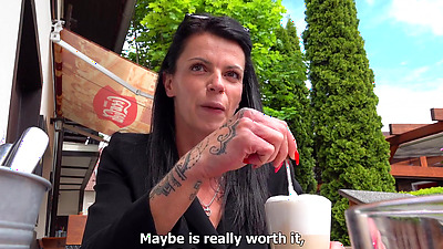 Czech Streets 129 - Nina Roca