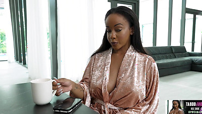 Step Mom Lets Me Use Her Booty for Break Up Sex - Lili Starfire - Taboo Heat - Luke Longly