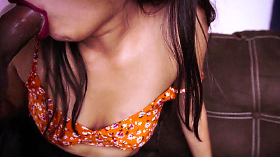 "Ya me voy a venir por mí culito papi"