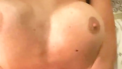 I met this guy at the beach , he ends up fucking my arse and shooting his load in my mouth