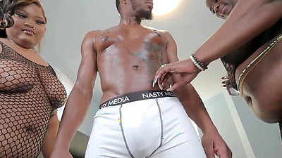 2 big ass bbws vs bbc