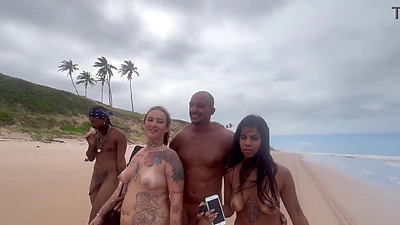 I went to the nude beach in Bahia to give it to the hotties.