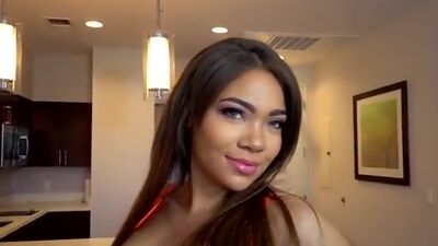 Bigtit babe Cassidy Banks pops her jiggling breasts out of her bra and gives a sloppy BJ before riding his hardon