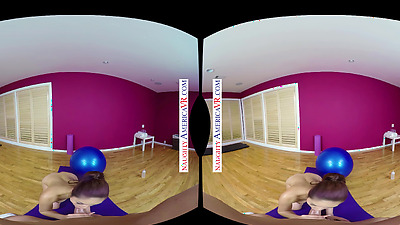 Sami Parker Is All Ready To Go After Stretching Out In Yoga