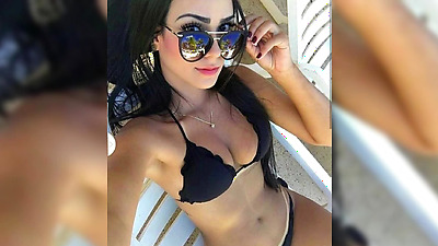 Handjob for Lorrainy Rosa Very hot brunette