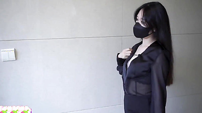 Slutty stockings saleswoman seduces husband - earns sales with foot-mouth sex experience