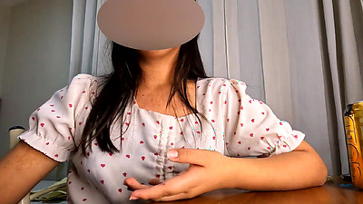 Casting 006 - María Angela, A beautiful college chick with a nice body and a big butt tells us that she was almost a sugar baby for 10 dollars (Free Version)