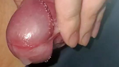 控制了阴茎最敏感的部位包皮系带~它慢慢的让我高潮射精了3次了呢~