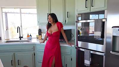 Big titty christian tradwife cheats on her husband at Thanksgiving HUGE CUMSHOT - Cami Strella