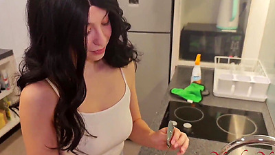 Banging my Cleaner Lady for an Extra Tip