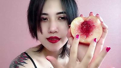 PEACH CUM from JAPANESE HENATAI -heavenly sweetie orgasm-