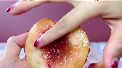 PEACH CUM from JAPANESE HENATAI -heavenly sweetie orgasm-