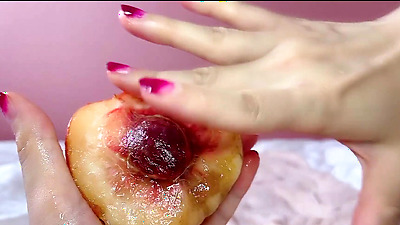 PEACH CUM from JAPANESE HENATAI -heavenly sweetie orgasm-