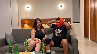 El amigo de mi esposo coge mucho mejor