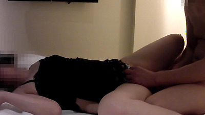 【人妻 個人撮影】※音量注意※ 変態人妻をディルド責めしたら気持ち良すぎて絶叫イキ狂いイってもイっても止まらないディルドピストンに頭真っ白になって、快楽のまま悶え続けてます。