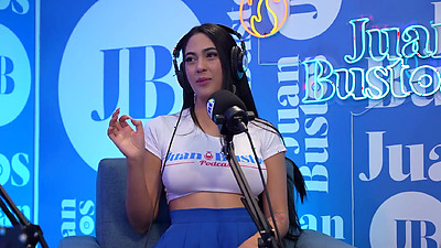 Florizqueen is SPEECHLESS from cumming so much in the sex machine in Juan Bustos Podcast!