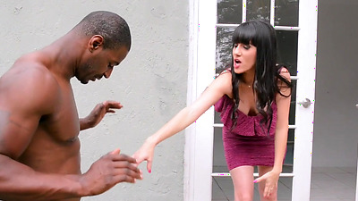 Zoraya Takes On Big, Black Shaft - Mora Black