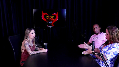 She sees professionalism in her boyfriend, her daughter currently has no intention of joining the job - black Top Delícia & Francis Simas (WATCH ON: SHEER/RED)