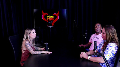 She sees professionalism in her boyfriend, her daughter currently has no intention of joining the job - black Top Delícia & Francis Simas (WATCH ON: SHEER/RED)