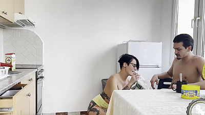 my makes me breakfast topless and ends up fucking me