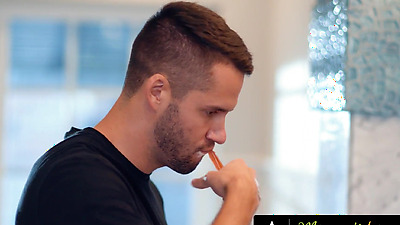 MOMMY'S BOY - Stacked Redhead MILF Lauren Phillips Gives Hung Stepson Good Morning Fuck Before Work