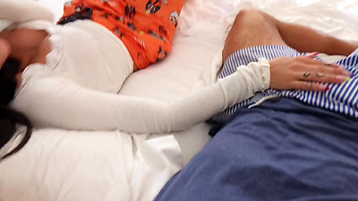 Beautiful French chick CONVINCED me to CHEAT while on holiday - The Apollo Show x EffyCutieX