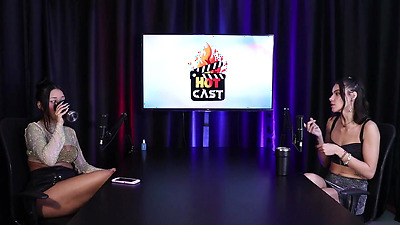 BEST MOMENTS OF DEBORA ANDRADE WITH VITORIA BEATRIZ ON HOT CAST - PART 1 (WATCH ON: SHEER/RED)