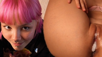 "Stepbrother, fill me up!" - she found out that her stepbrother likes creampie!