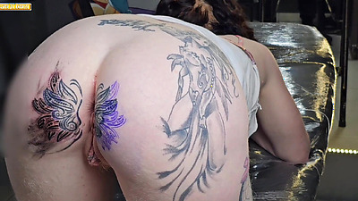 STARTING THE DAY WITH A CHANGE IN MY ANAL TATTOO 1