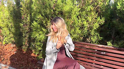 saw a blonde masturbating in the park, gave it to her mouth and fucked in public