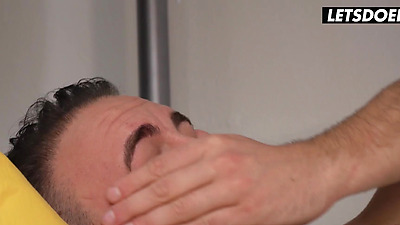 Busty Girl Chloe Lamour Gives Five Star Service To Hostel Client - LETSDOEIT