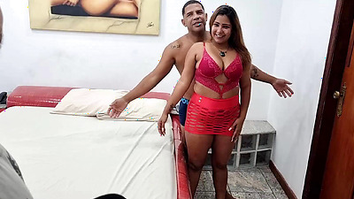Behind the scenes of the first time in porn of the naughty bbw Brenda Lopes giving butt in front of her boyfriend and getting a lot of milk from the males